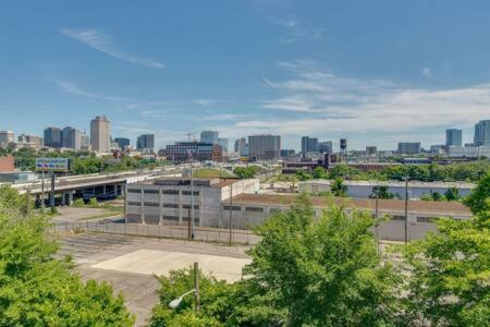 Holiday home Rooftop Retreat In Downtown *