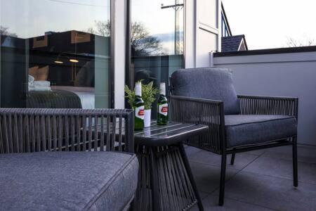 The Ireland - Rooftop Views, 9 Mins To Broadway * Nashville