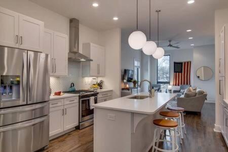 The Kora - Rooftop Luxury In Nashville's Gulch Nashville