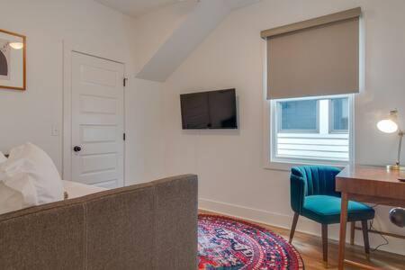 The Laurent - Lively Retreat, Walk To Airy Eateries Nashville