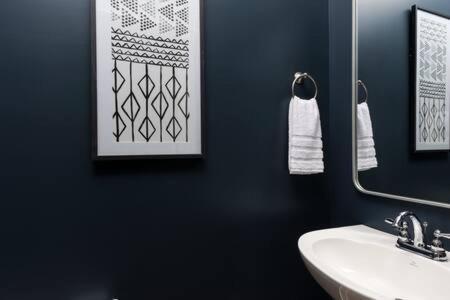 The Edgehill House - Cozy & Close To Everything Holiday home