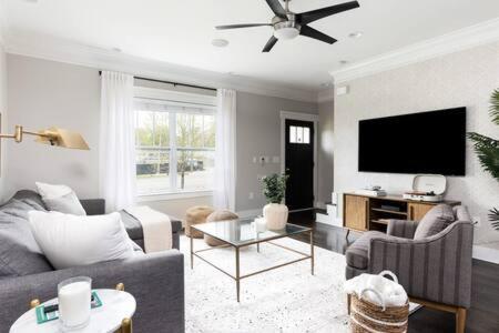 Holiday home The Belmont House - Walk To 12 South *