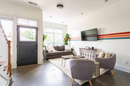 The Dogwood House - Cute Cozy And Close To Everything * Nashville