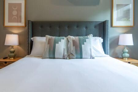 Stylish Townhouse In East Holiday home