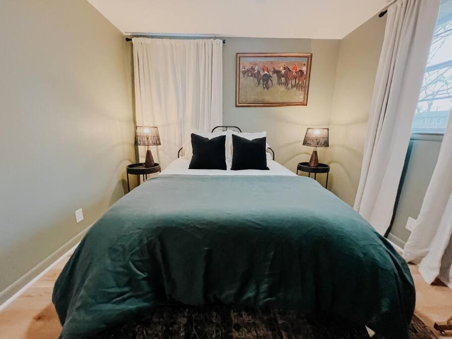 Dreami East - 2br Retreat With Cozy Patio And Mini Golf Apartment *