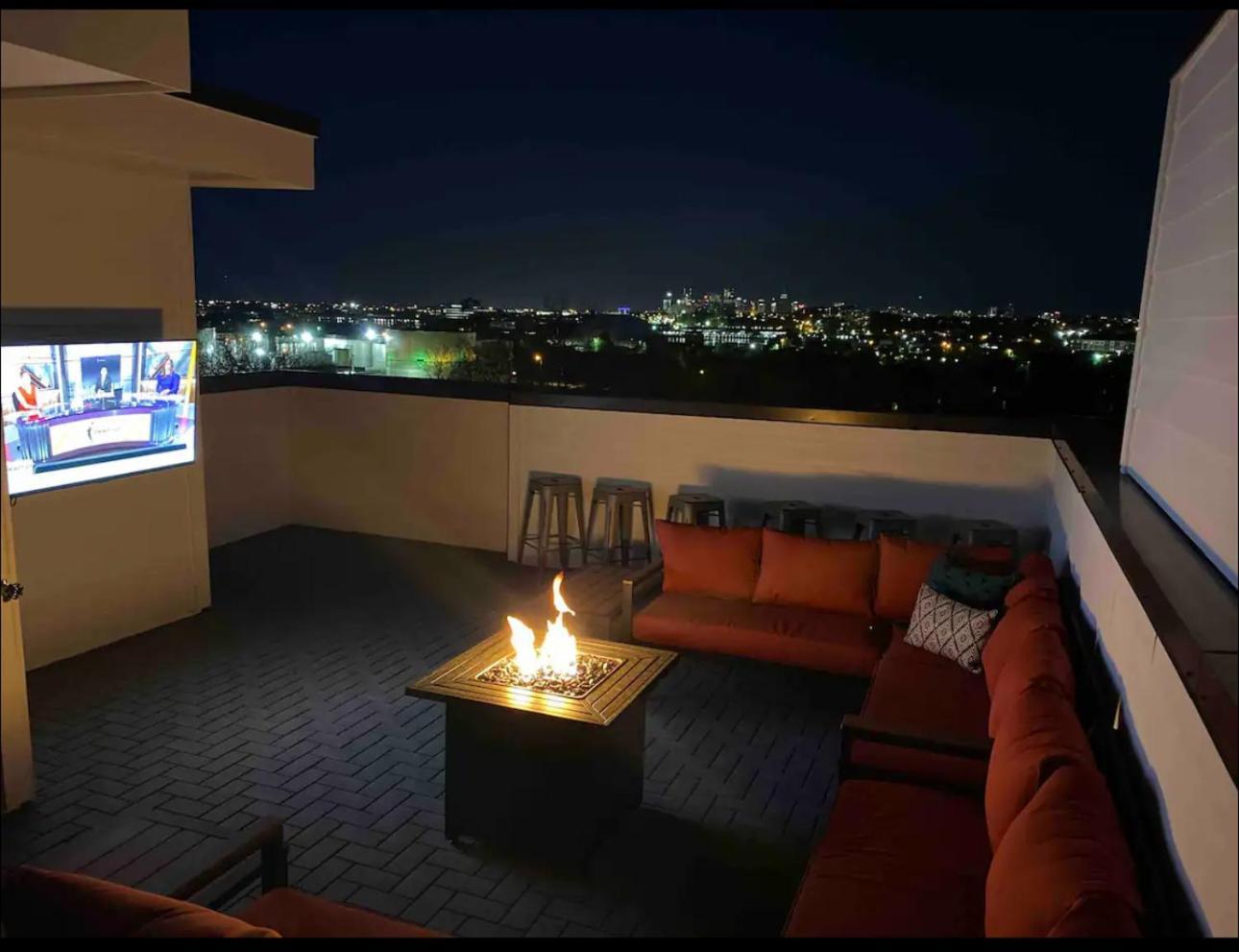 Impressive Townhouse Apartment
