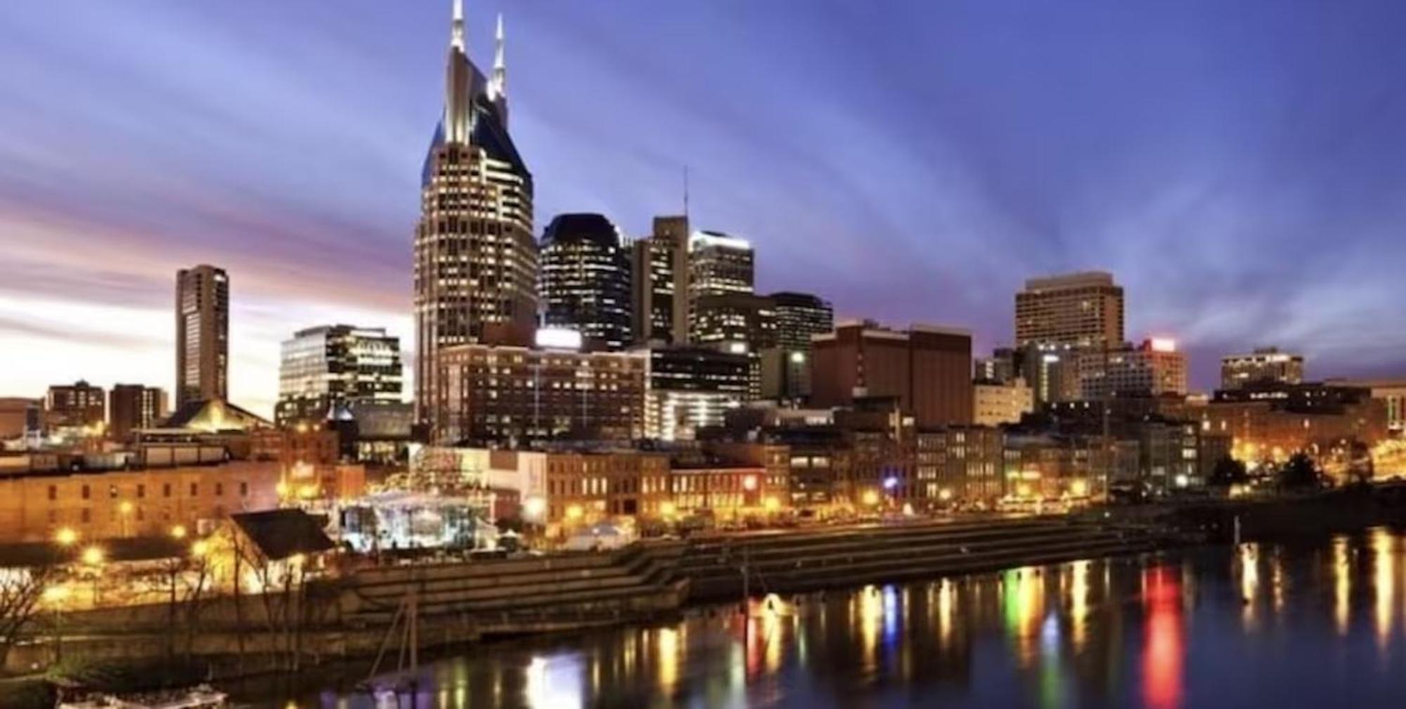 Downtown Riverfront Unit 762 Apartment
