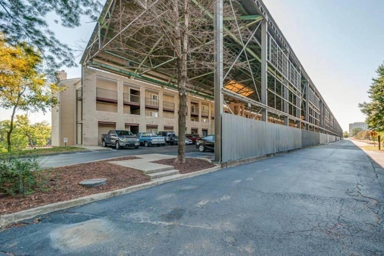 Downtown Covered Parking Unit 1014 Apartment Nashville