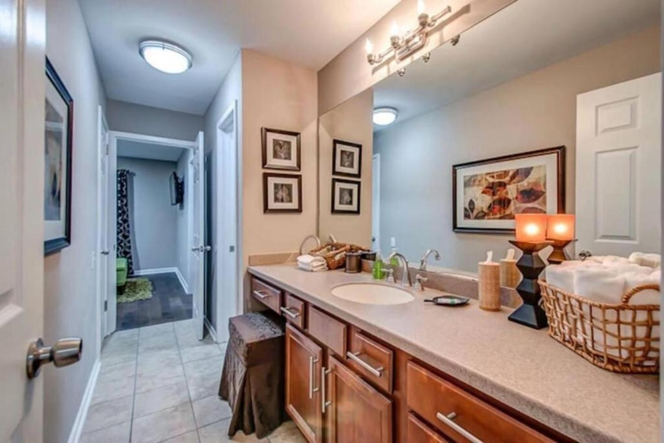 Downtown Covered Parking Unit 1014 *