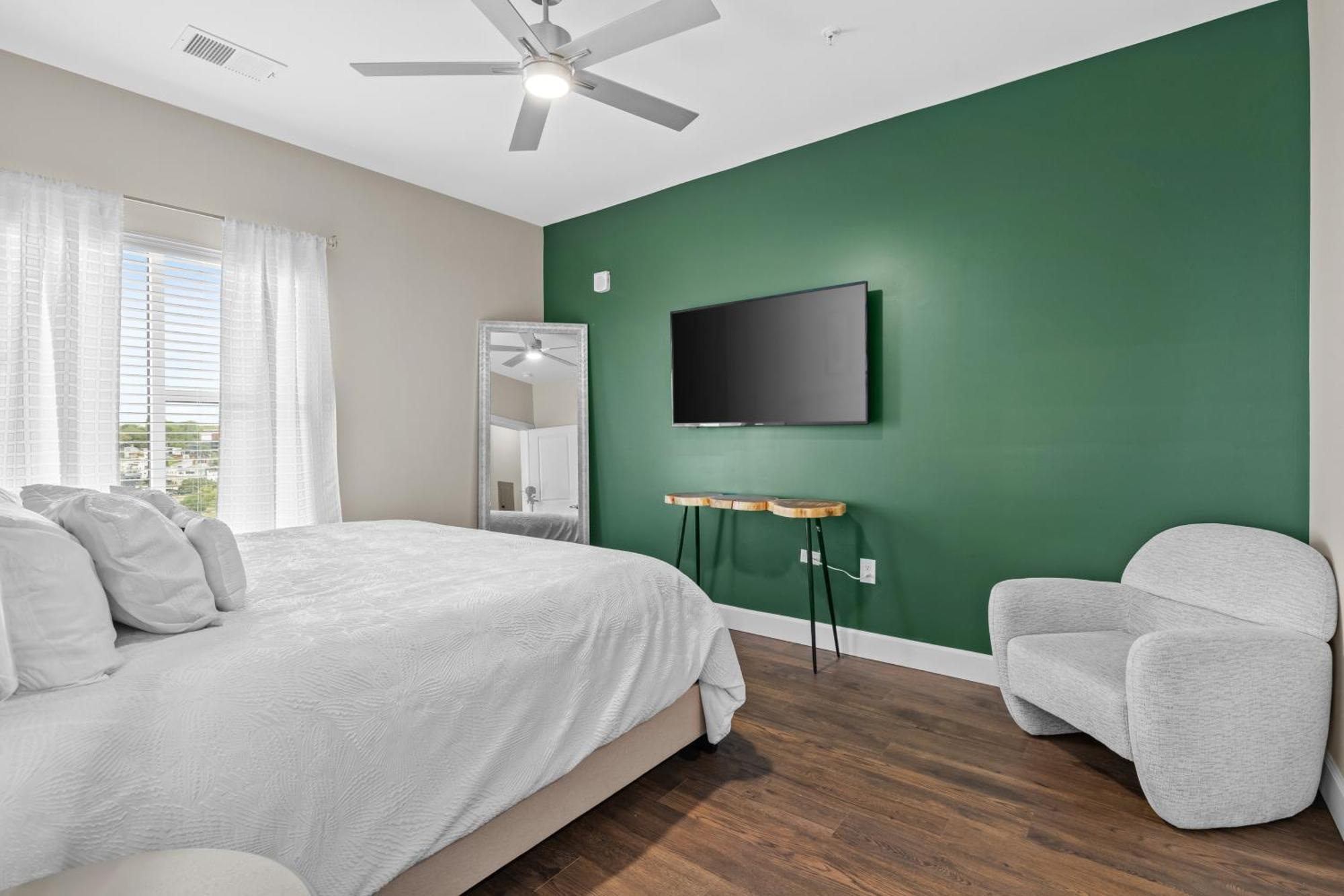 The Rodeo Drive Penthouse The Gulch Apartment *