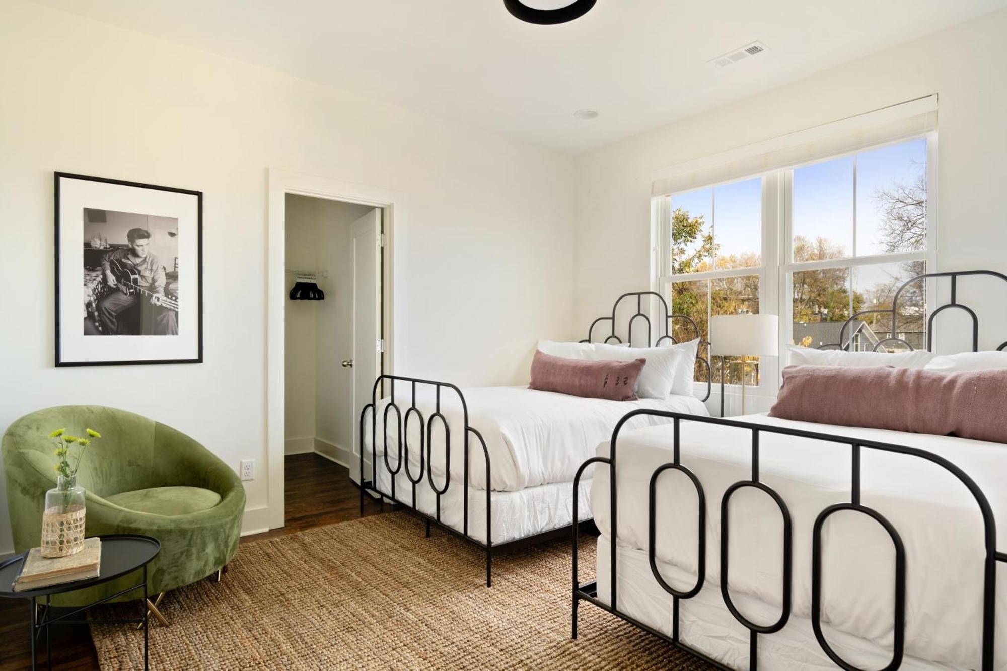 Hart Buyout 4 By Avantstay Two Town House Buyout W Modern Amenities In Holiday home Nashville