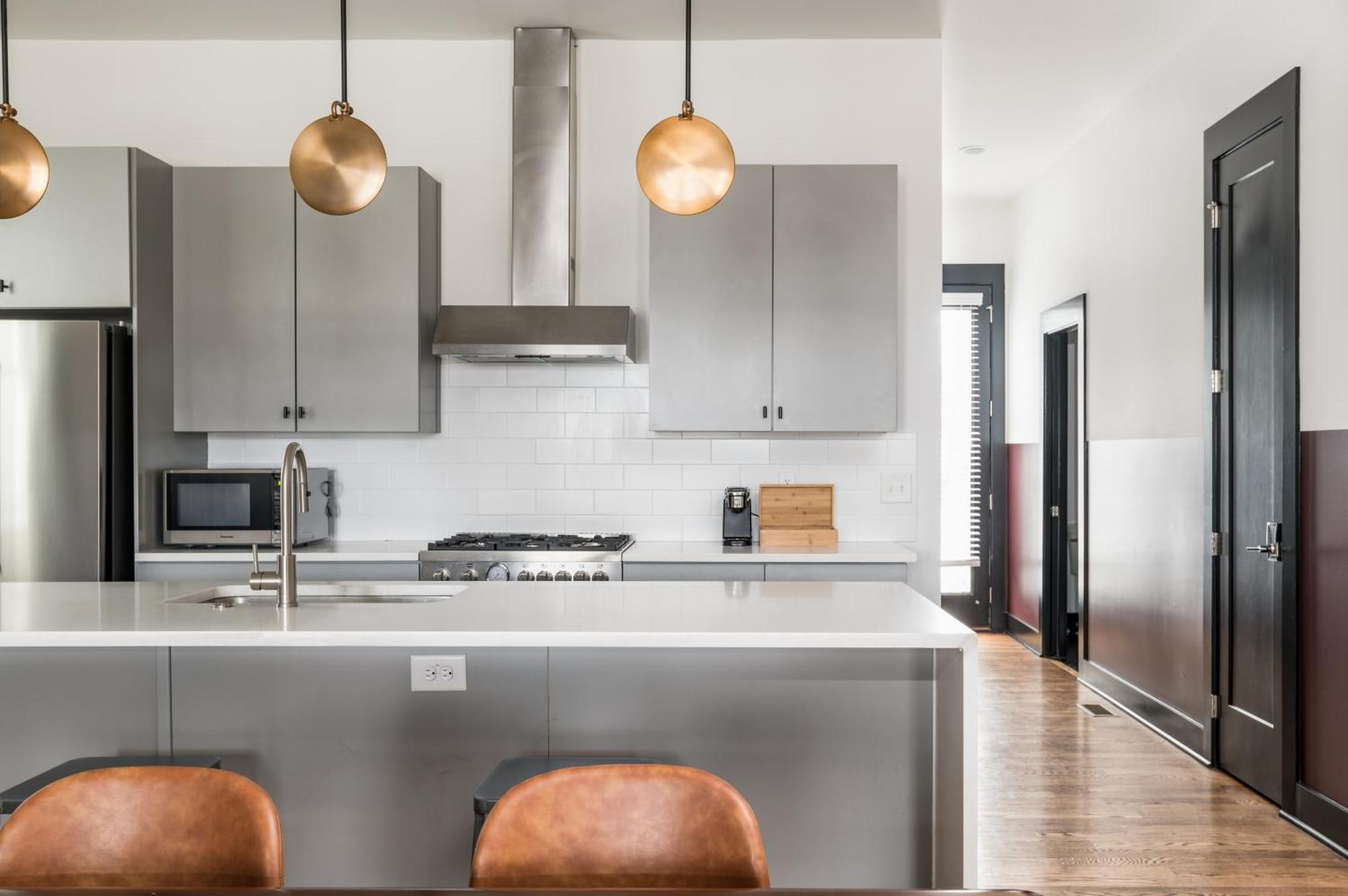 Holiday home Kitty Faith Barbara By Avantstay 3 Unit Buyout W 12br In Heart Of *