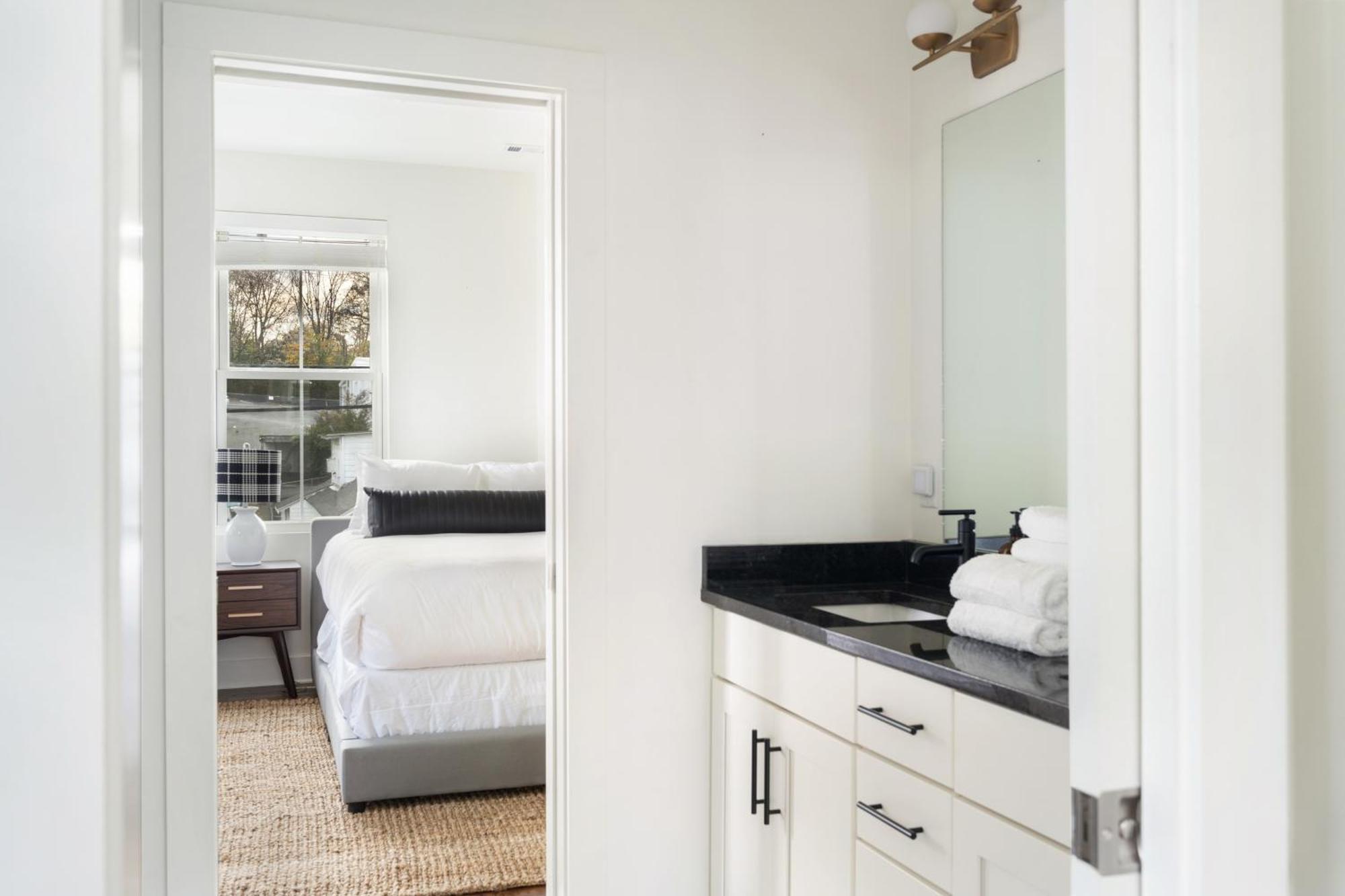 Hart Buyout 3 By Avantstay Two Town House Buyout W Modern Amenities In * Nashville