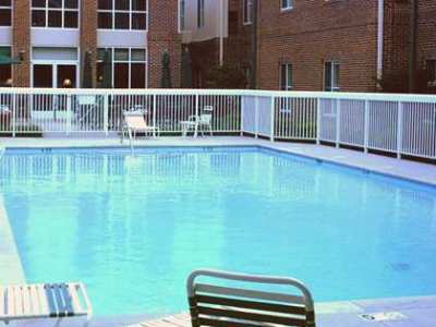 Homewood Airport Hotel