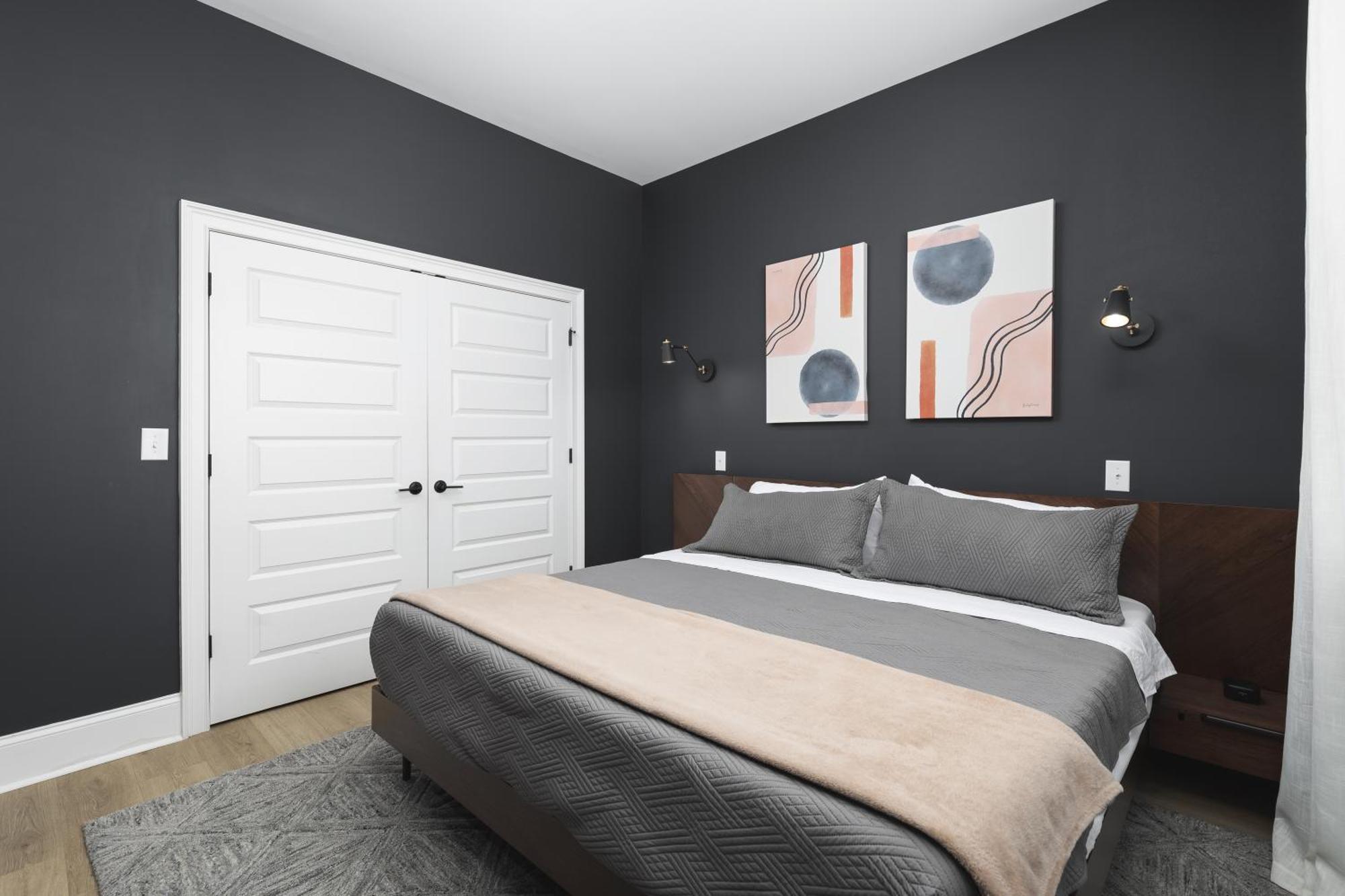 Near Downtown Broadway & Stadium With Free Parking Apartment Nashville