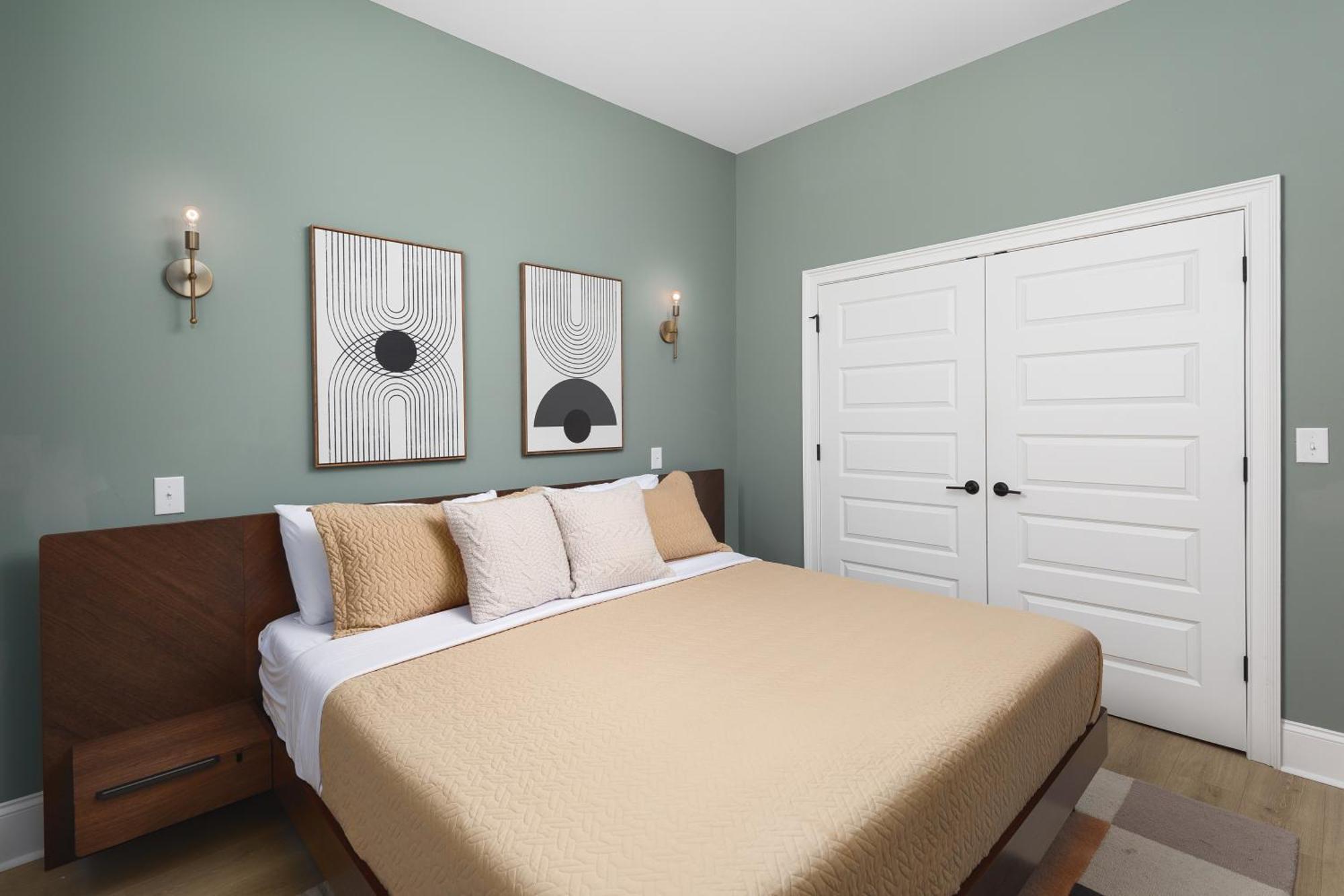 Apartment Luxury Design, Close To Broadway - 4 Beds, 2 Bedrm Nashville