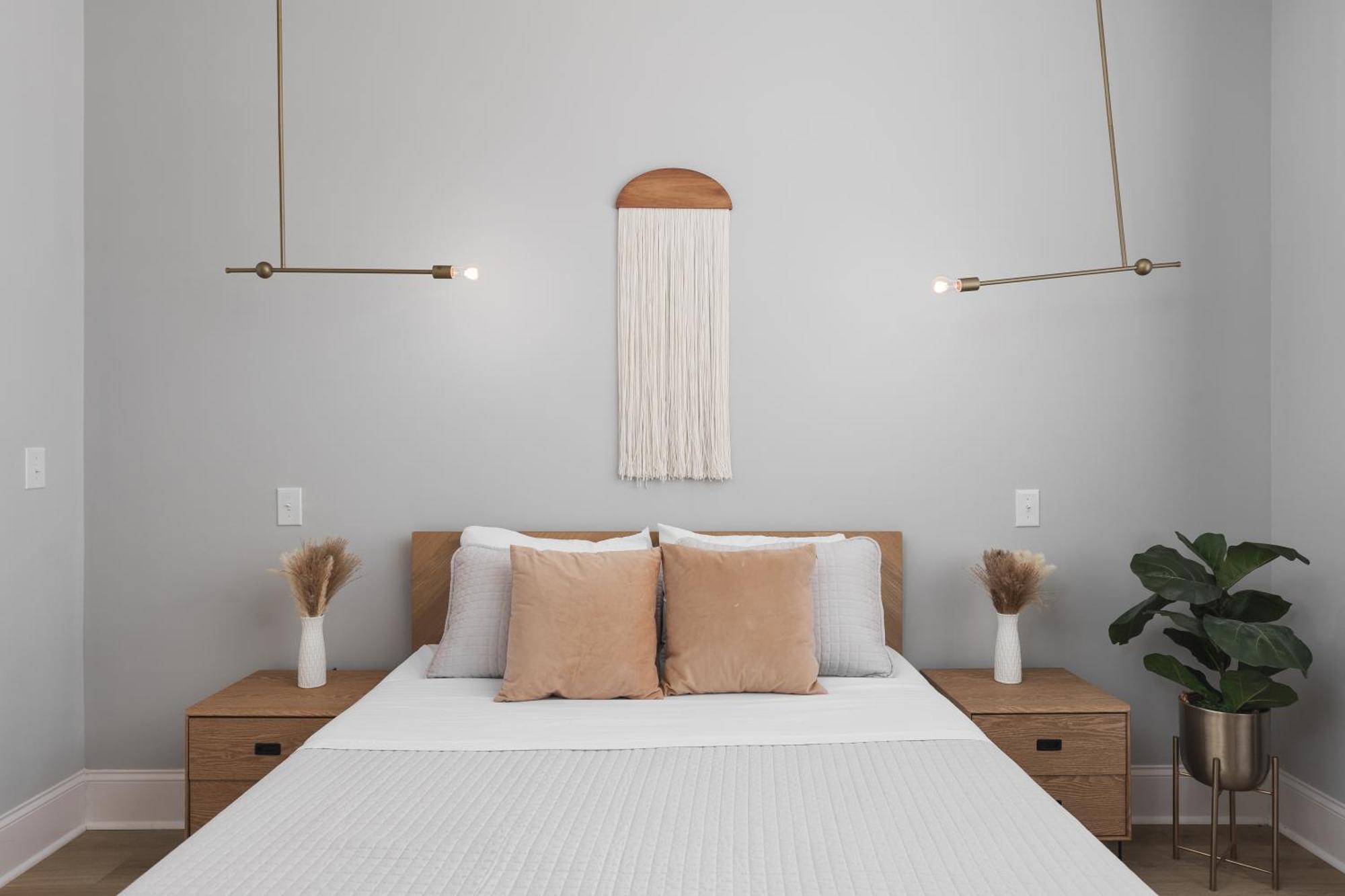 Apartment Luxury Design, Close To Broadway - 4 Beds, 2 Bedrm *