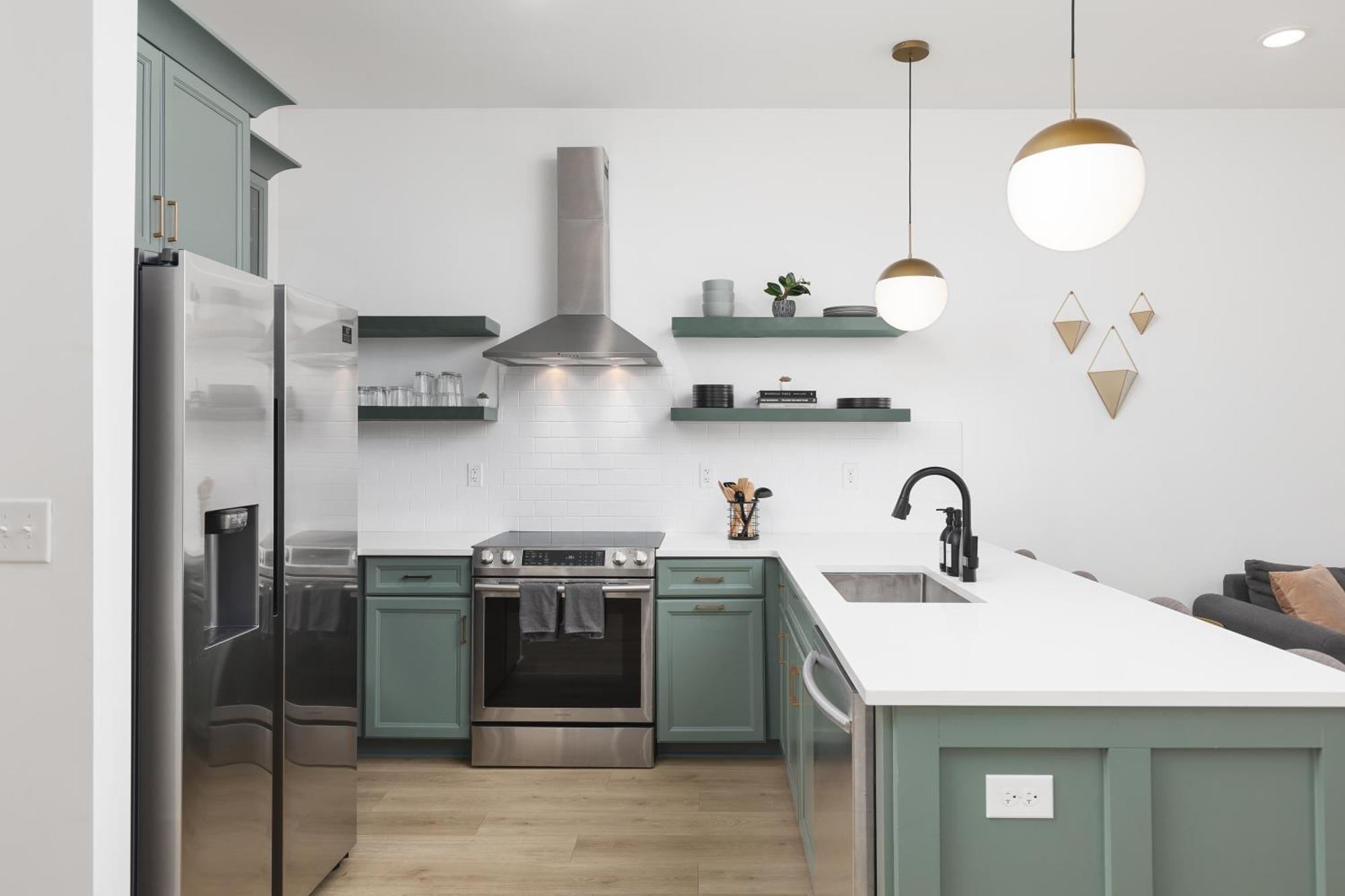 Apartment Luxury Design, Close To Broadway - 4 Beds, 2 Bedrm