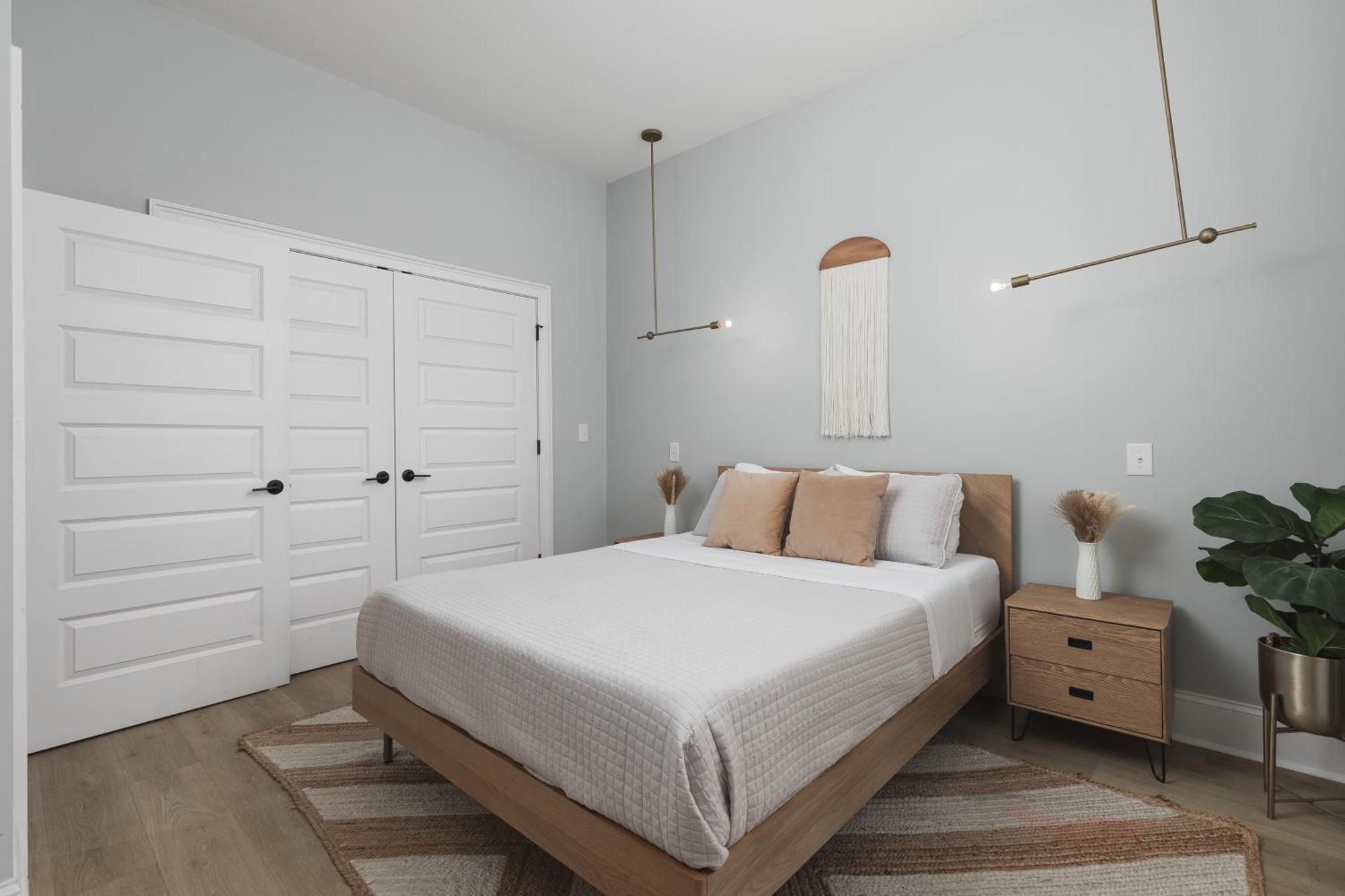 Luxury Design, Close To Broadway - 4 Beds, 2 Bedrm Nashville