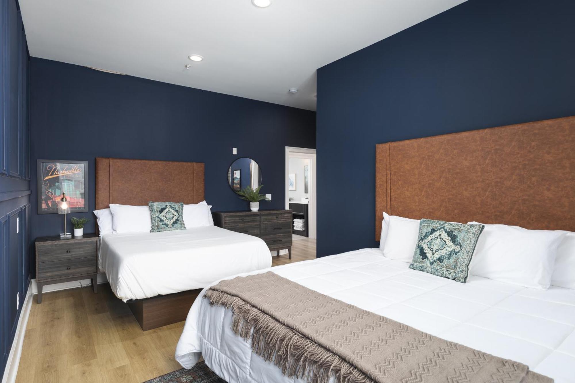 Apartment Tranquil Haven Close To Broadway With Free Parking Nashville