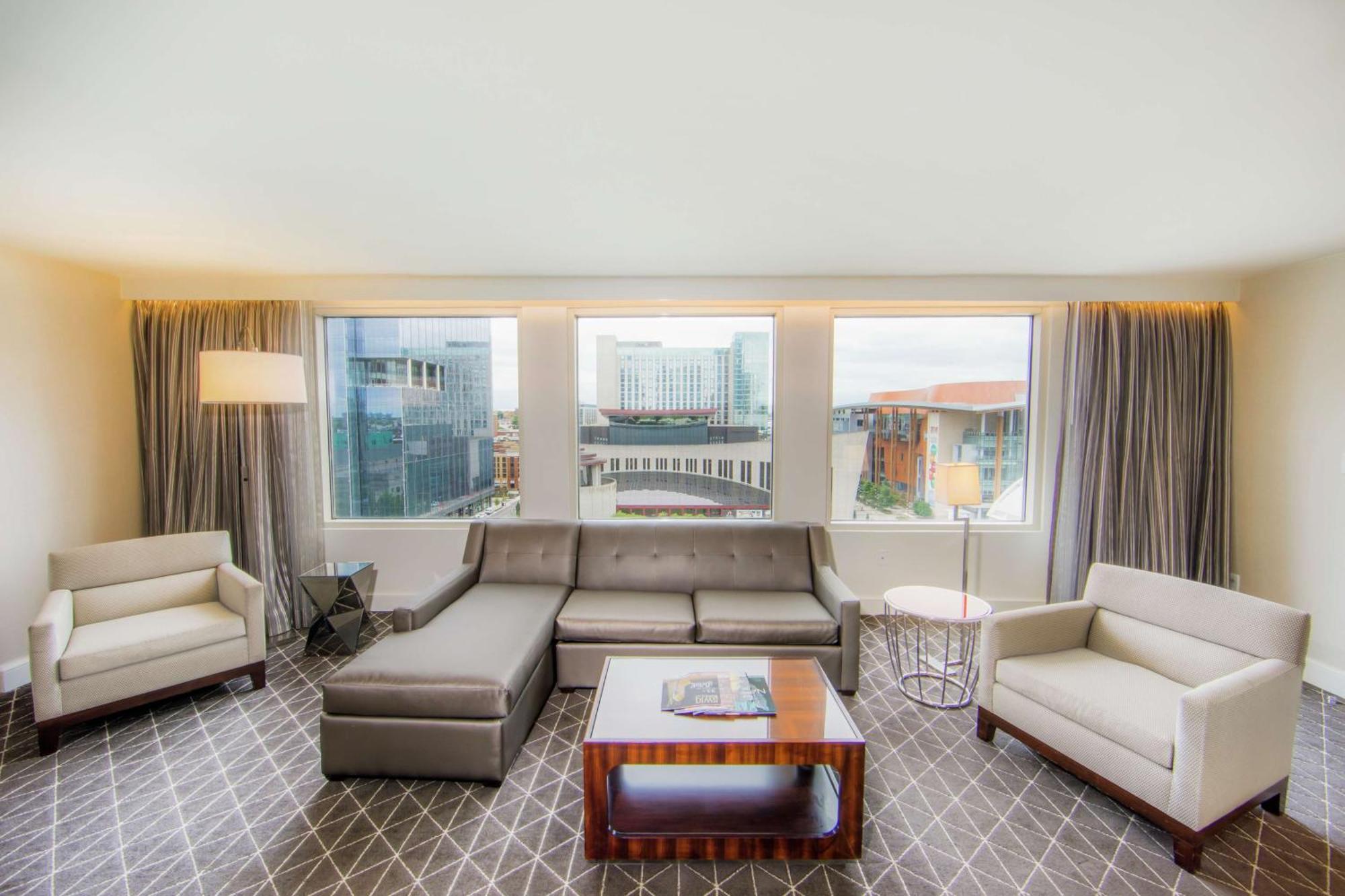 Hotel Hilton Downtown 4*