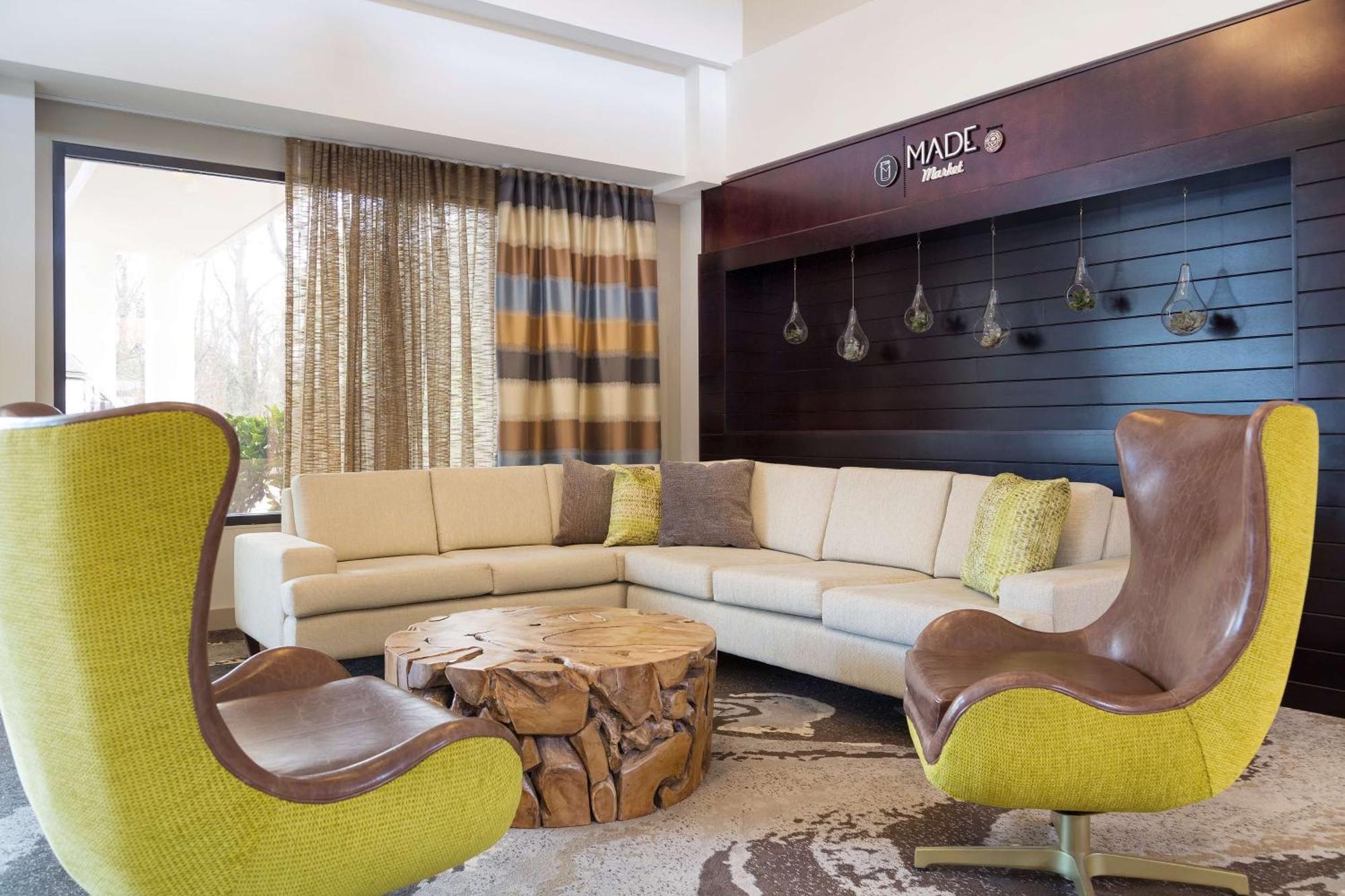 Doubletree By Hilton Airport Hotel 3*