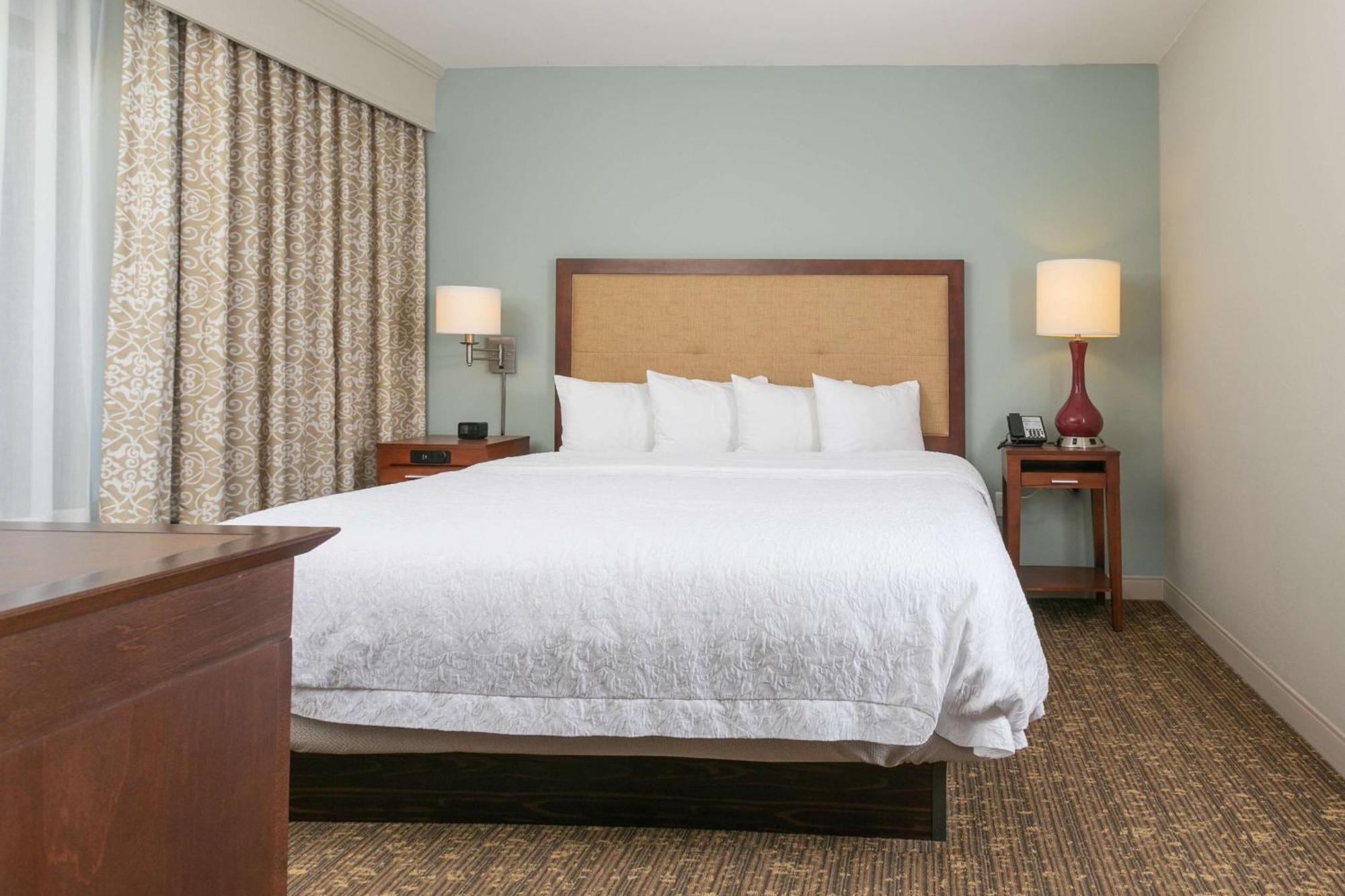 Hampton & Nashville-green Hills Hotel 3*