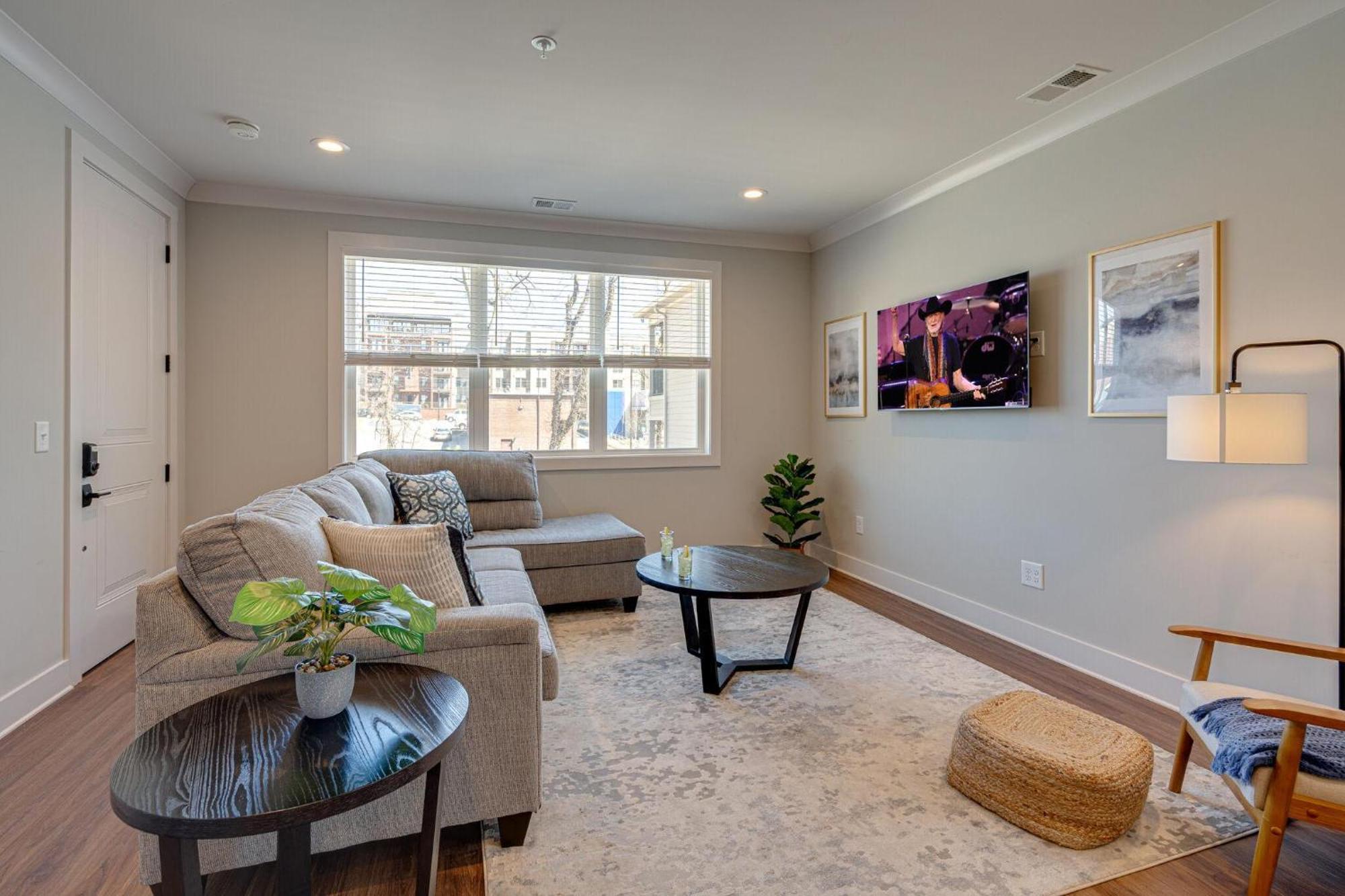 Merry Melrose - Rooftop Patio - 5 Mins To Broadway *