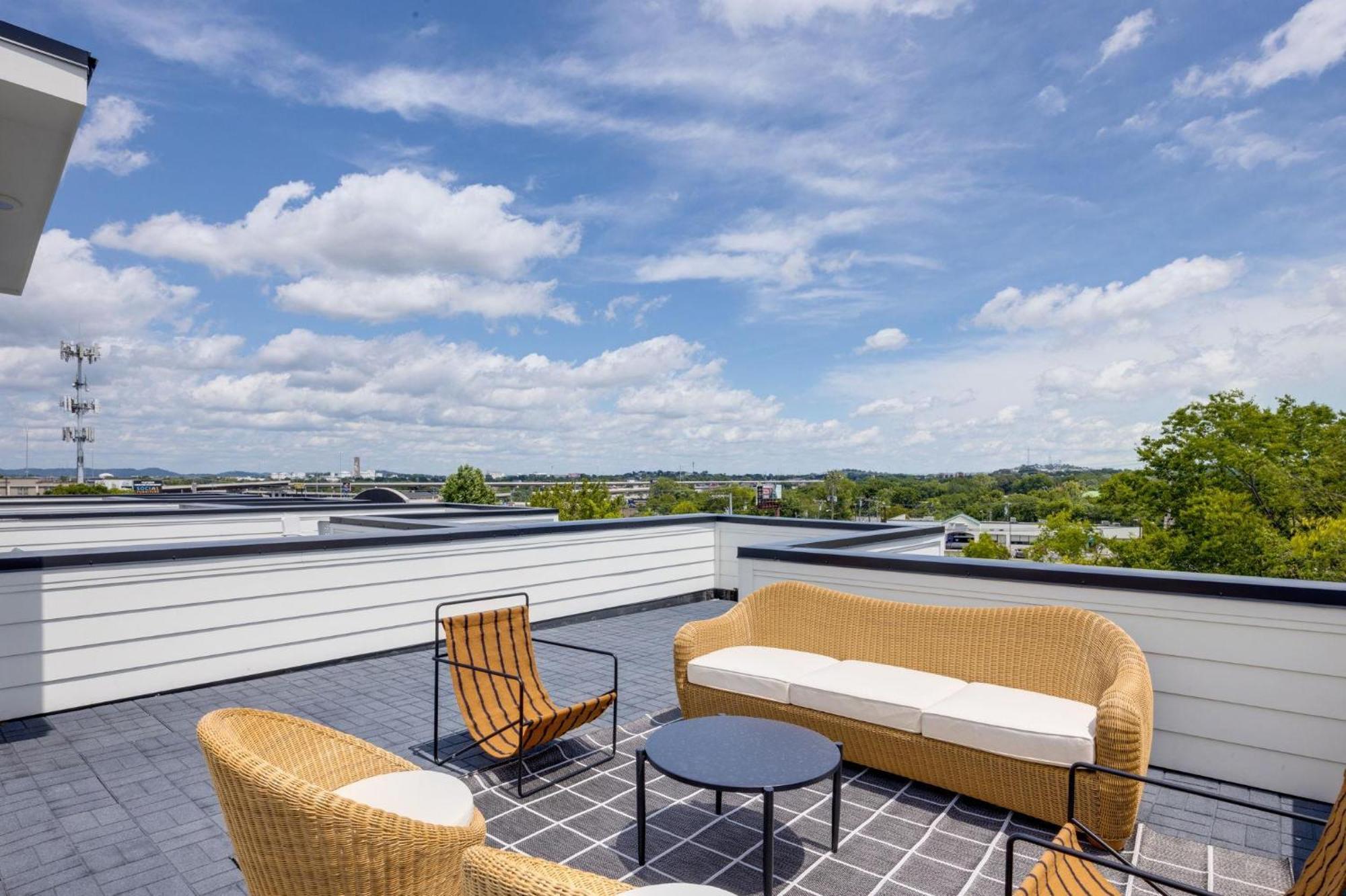 Southern & Style-2 Townhomes-7 Mins To Broadway *