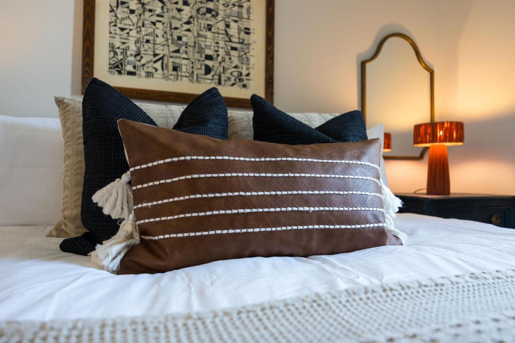 Holiday home Southern & Style-2 Townhomes-7 Mins To Broadway