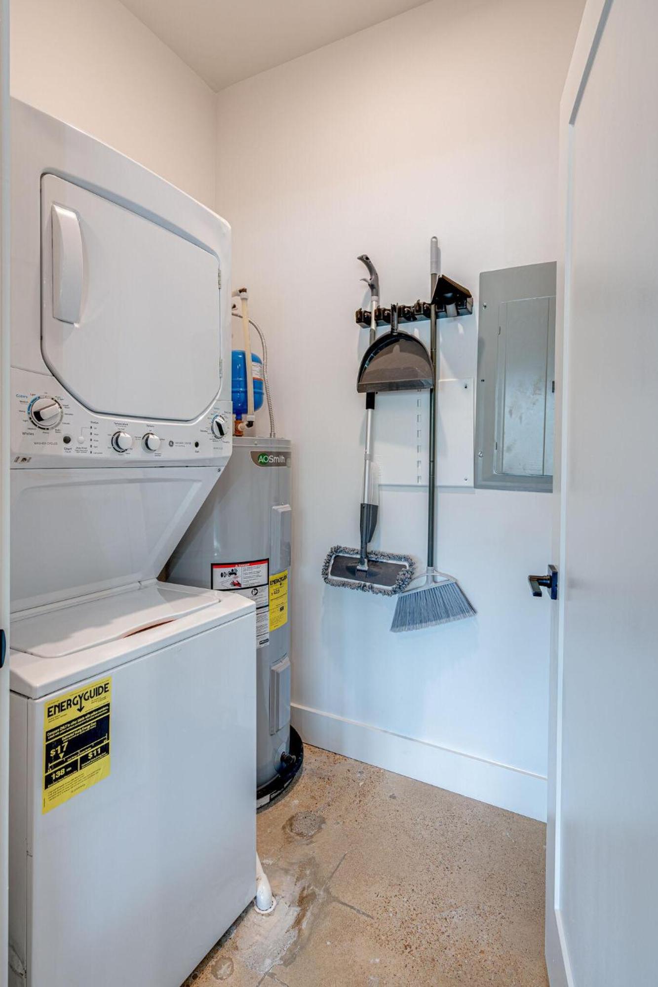 - 295 Park Blvd. #102 Holiday home *