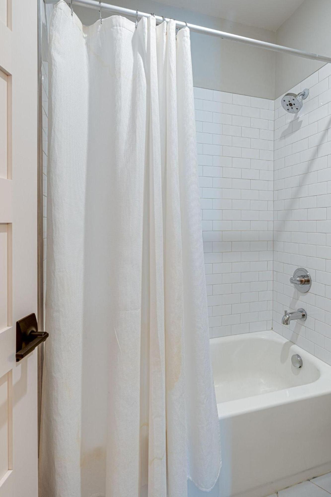 Merry Melrose - Rooftop Patio - 5 Mins To Broadway Holiday home Nashville
