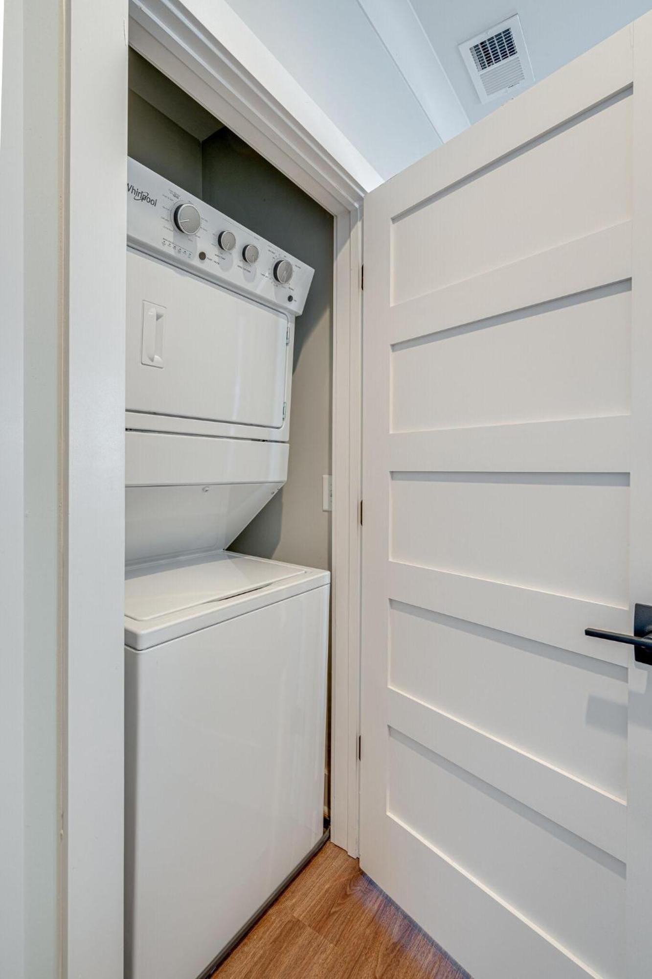 Merry Melrose - Rooftop Patio - 5 Mins To Broadway Holiday home
