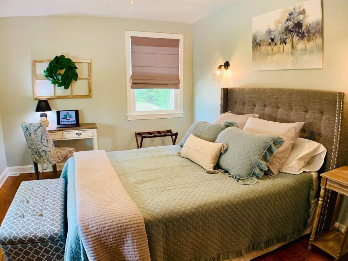 Holiday home Fairgrounds Playground - Weho - 1bd 1ba *