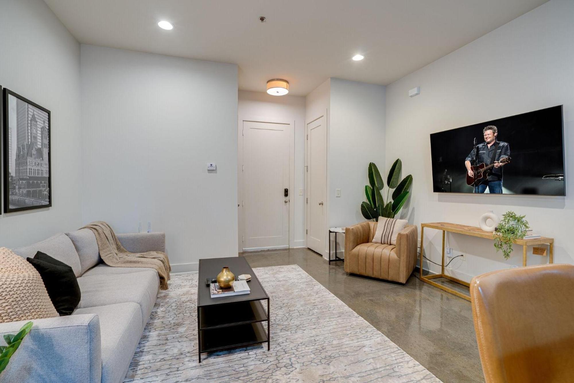 Lofts At 30th - Modern Melody - 6 Mins To Broadway Holiday home *