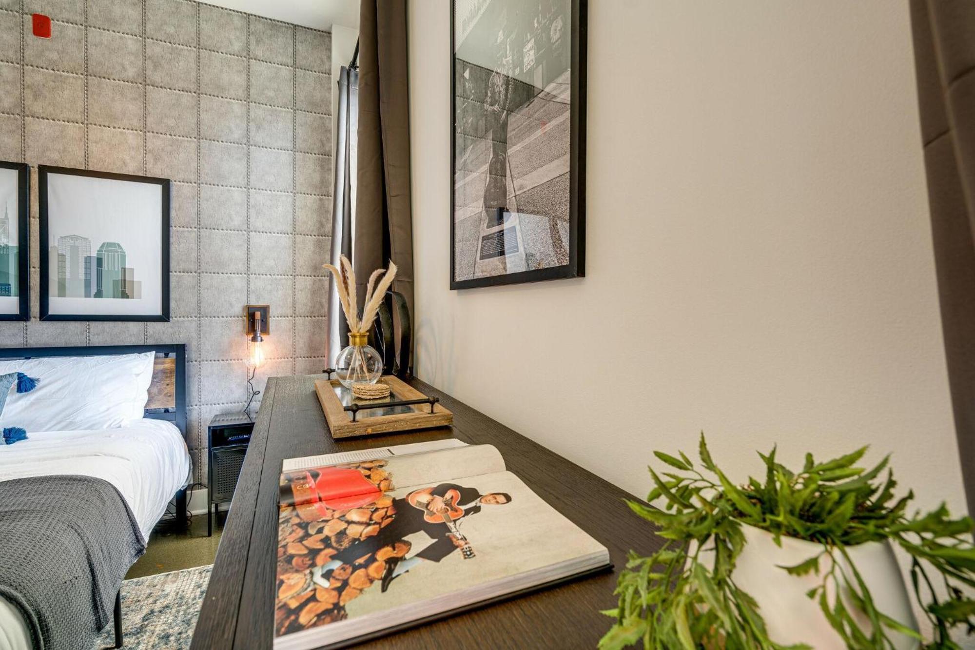 Holiday home Lofts At 30th - Urban Lounge - Minutes To Broadway *