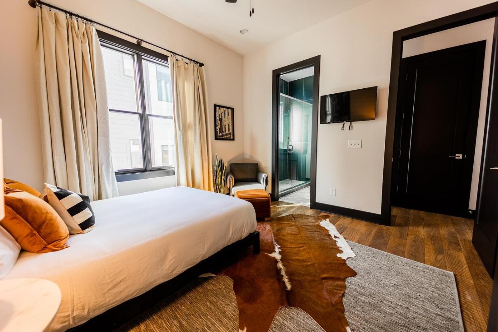 Holiday home Two Lavish Gulch Homes - Mins To Broadway