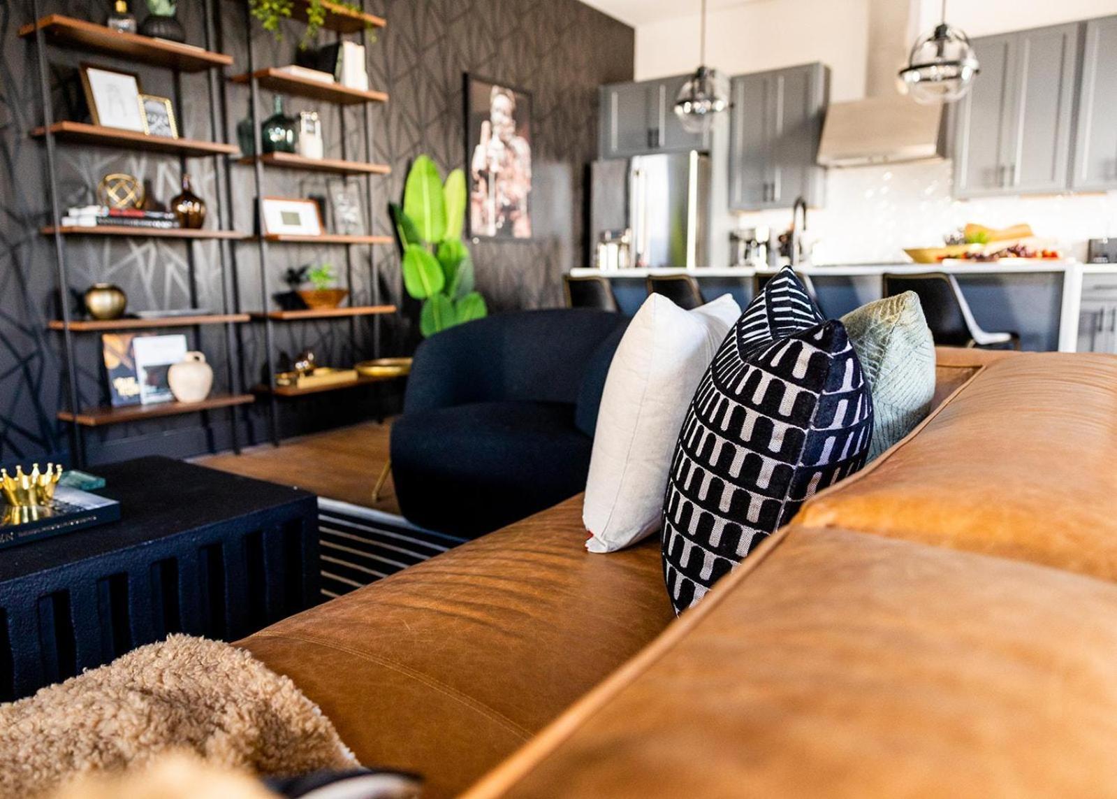 Holiday home Two Lavish Gulch Homes - Mins To Broadway *