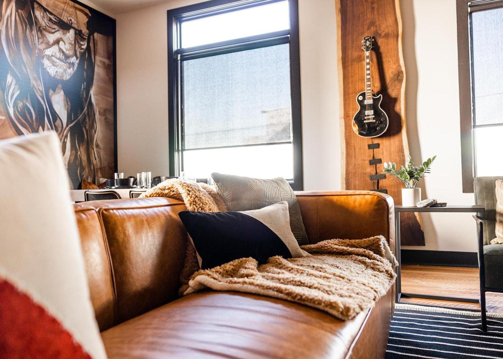 Two Lavish Gulch Homes - Mins To Broadway Holiday home Nashville