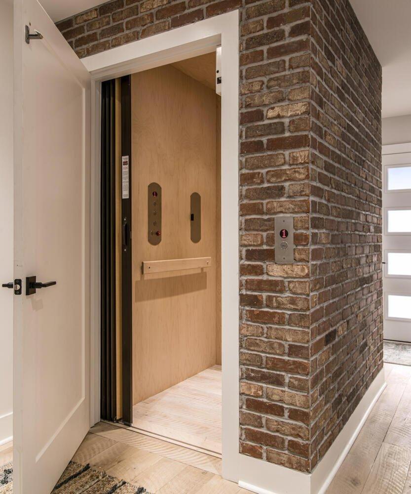 Holiday home Edgehill Duo - 2 Townhomes - Mins Vanderbilt