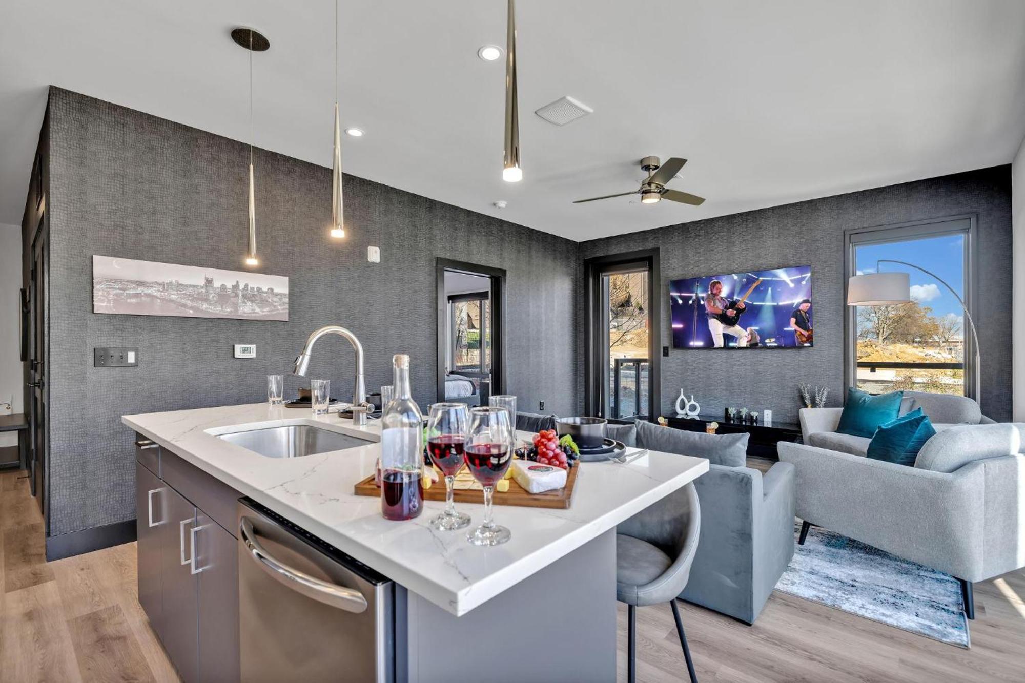 Rockin Retreat - Odyssey - Heart Of Midtown * Nashville