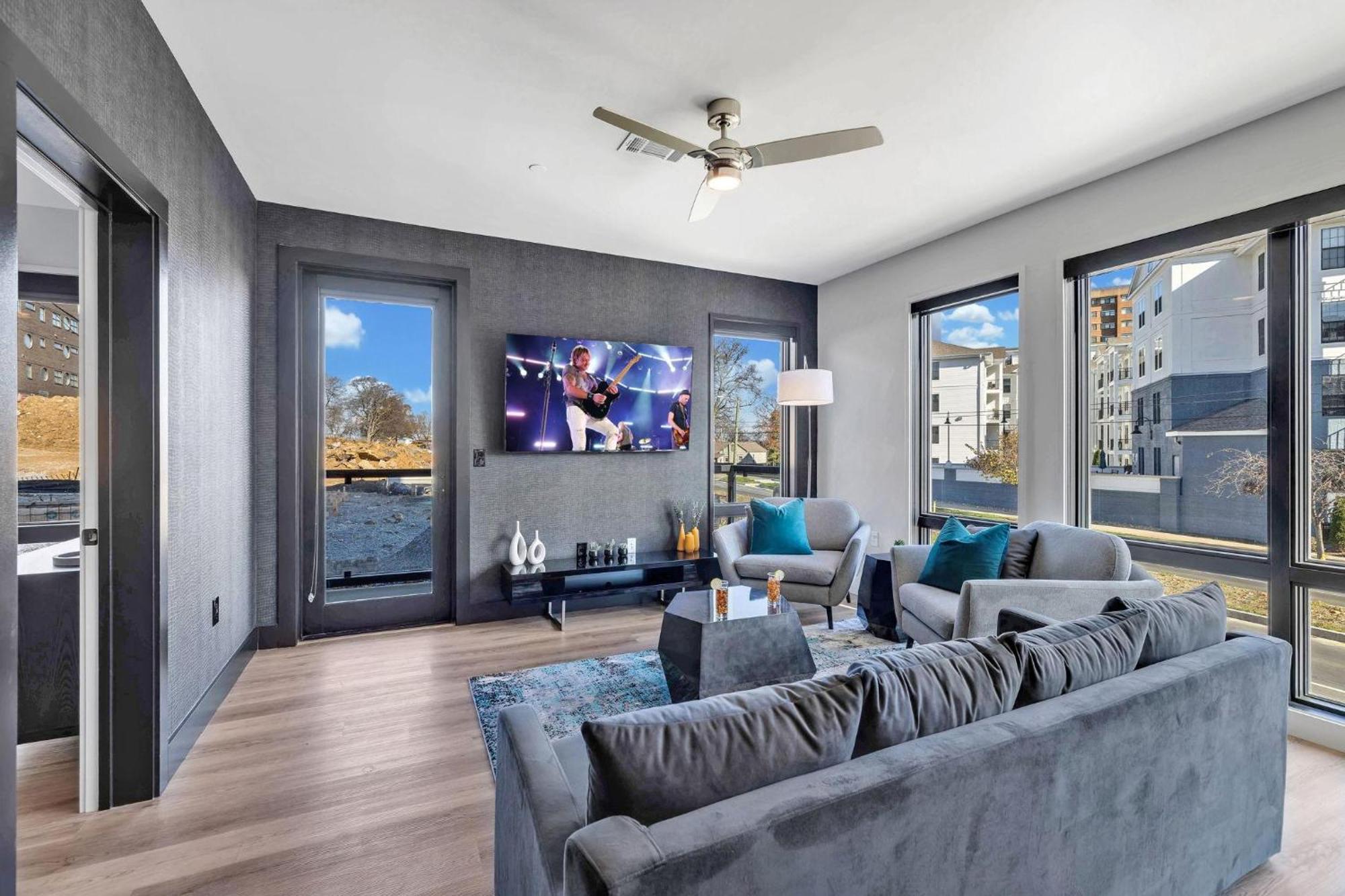 Rockin Retreat - Odyssey - Heart Of Midtown