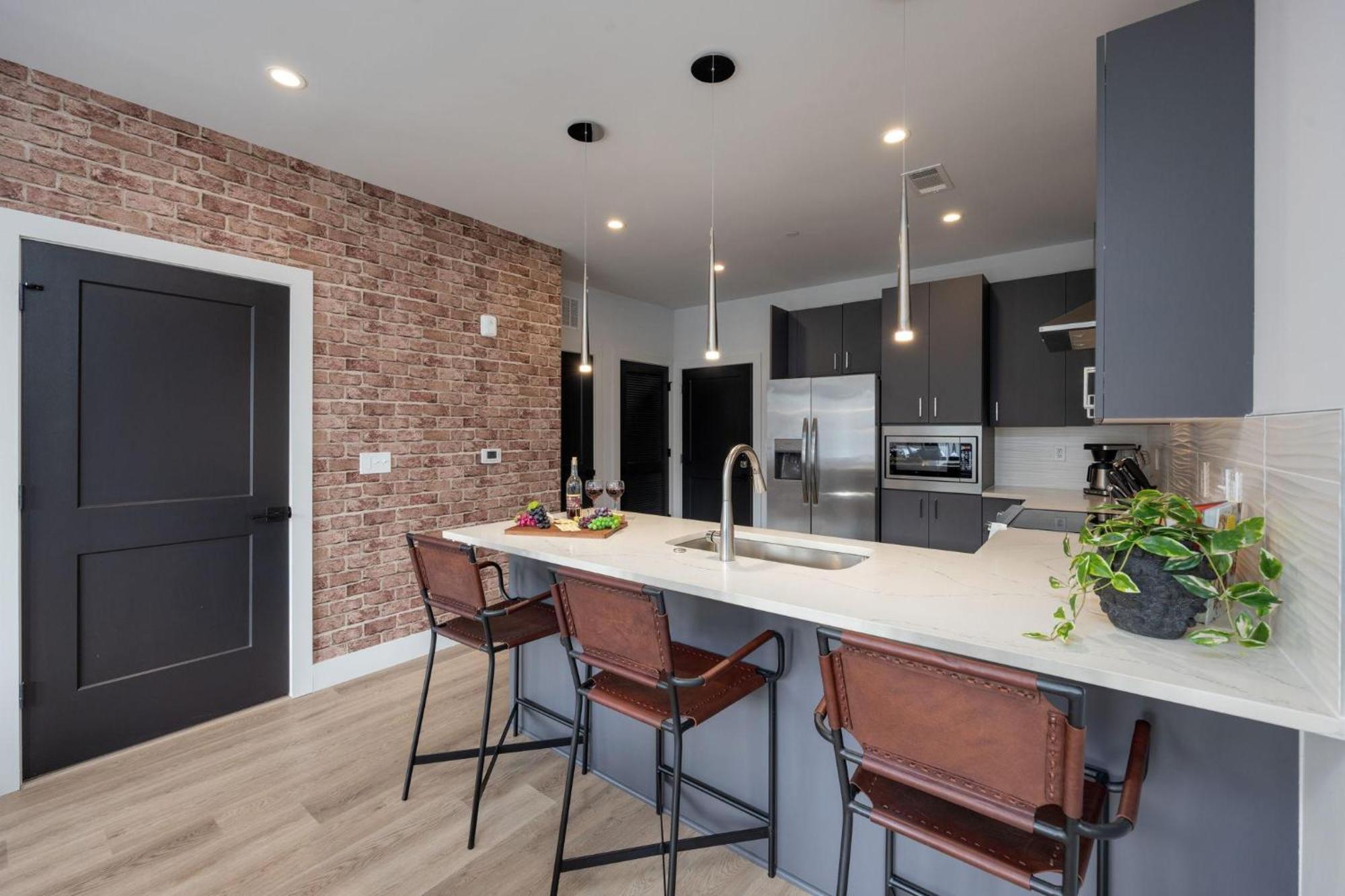 Muse - Odyssey - Heart Of Midtown Holiday home Nashville