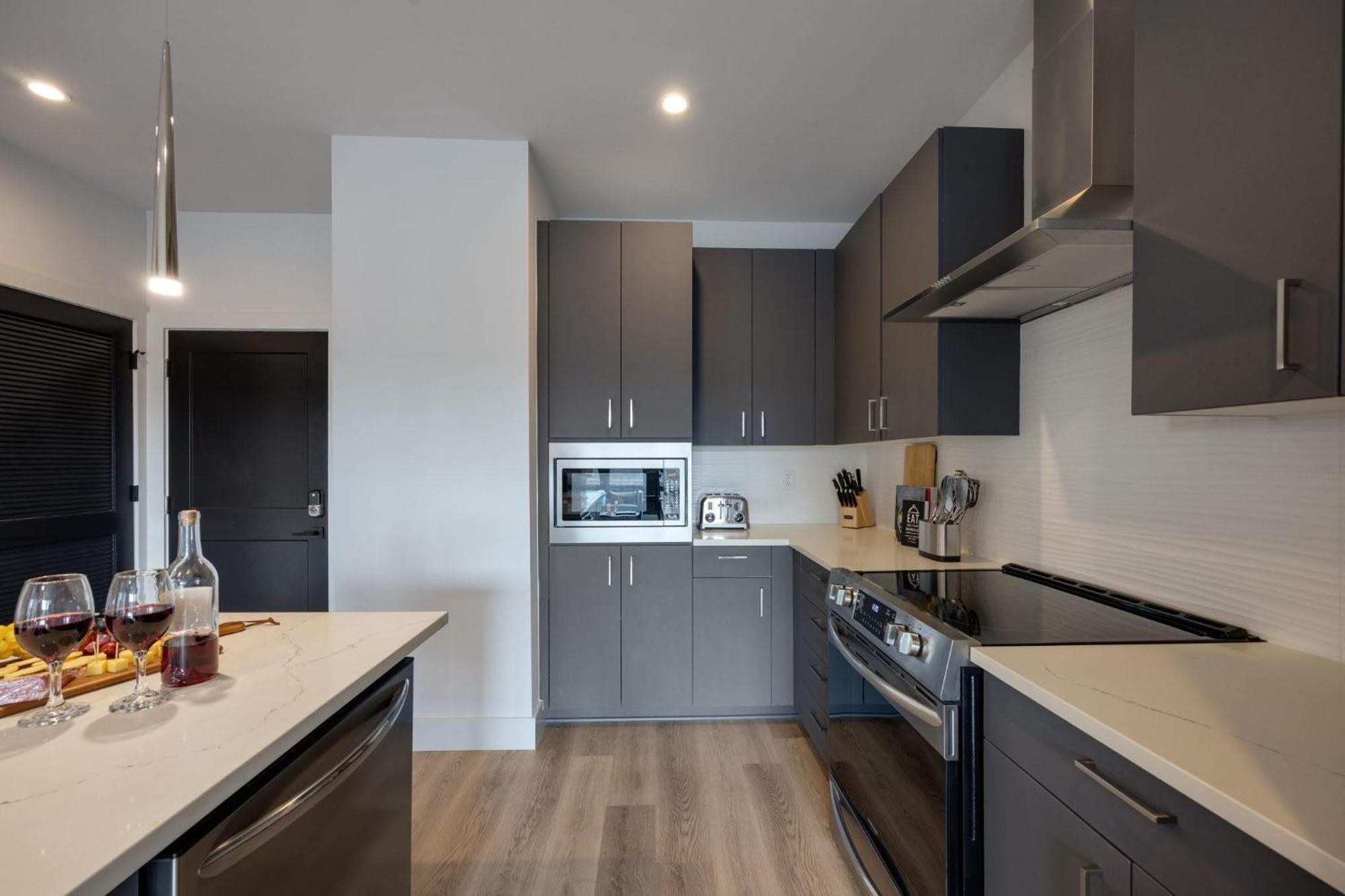 Panoramic Penthouse - Mins To Broadway - Full Gym Holiday home