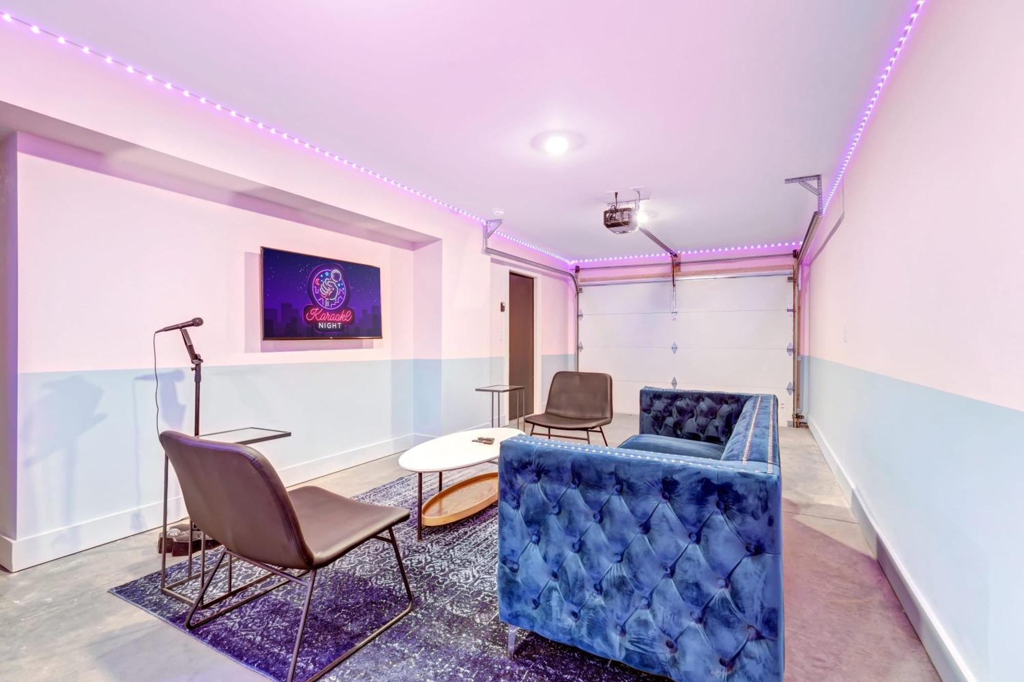 New Luxe Roofdeck 13 Beds