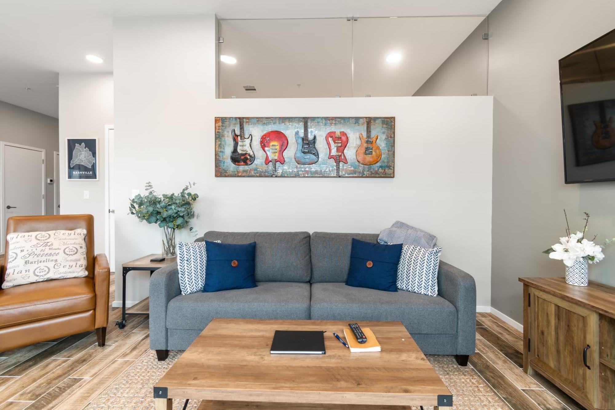 Holiday home Modern, Music Row, Central, Pool, Gym