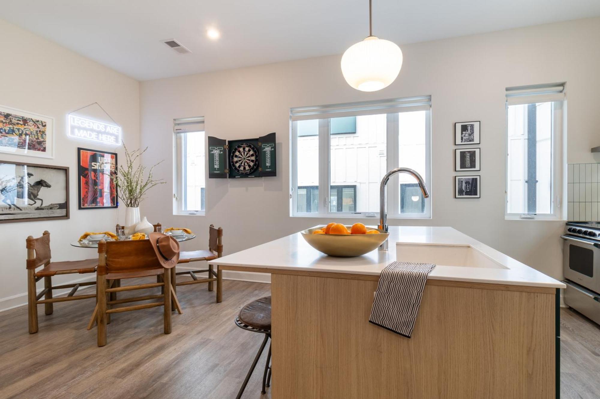 Conway D202 By Avantstay Ideal Dt Apartment