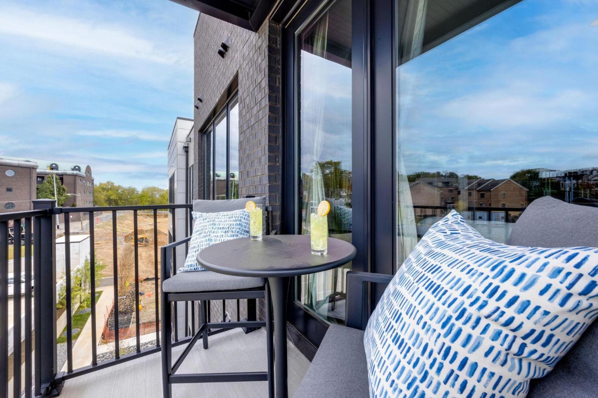 Parthenon Park-odyssey-heart Of Midtown Holiday home *