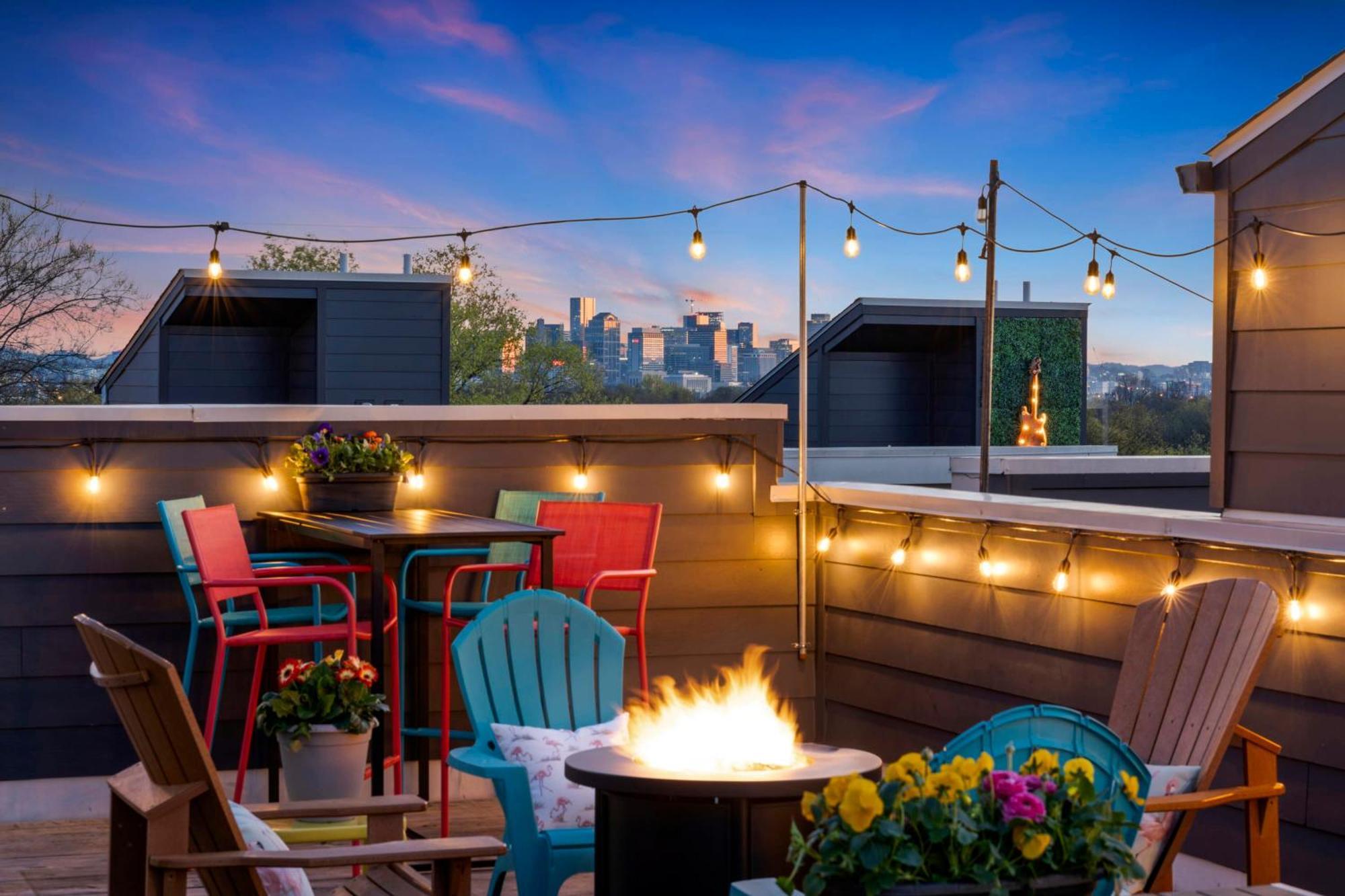 Dolly Partyon - Downtown Views - Rooftop - Groups * Nashville