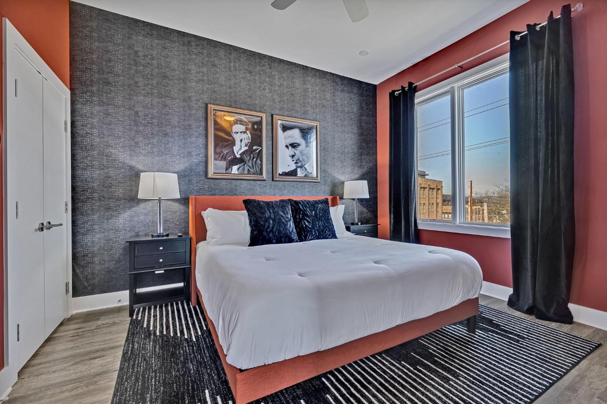 The Outlaw In Downtown By Nautical * Nashville